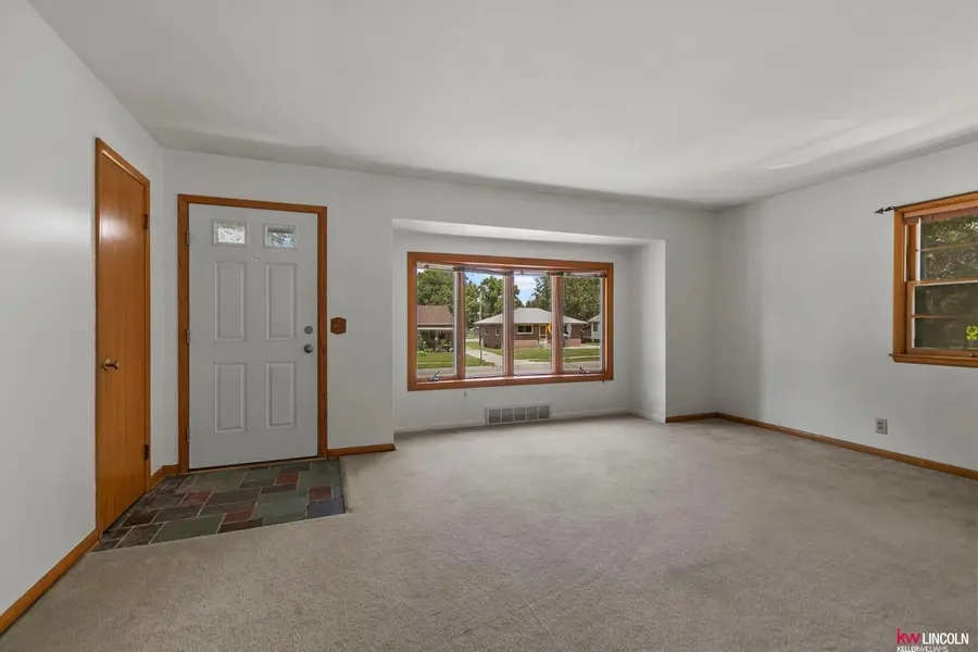 6515 Fremont Street, Lincoln, NE 68507 - #2