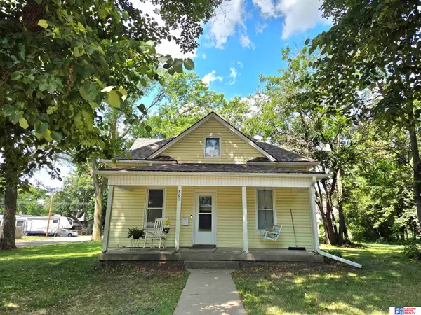 801 N 12th Street, Beatrice, NE 68310
