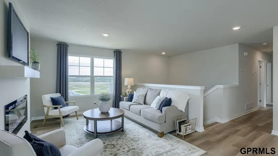 18475 Greenfield Street, Omaha, NE 68136 - #2