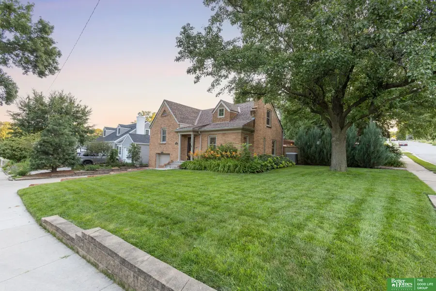 1302 S 61st Street, Omaha, NE 68106 - #3