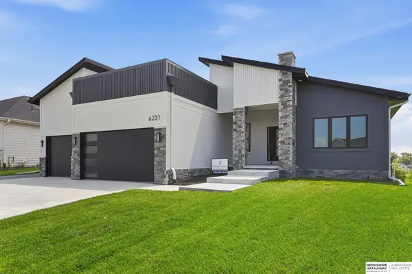 6231 N 207th Street, Elkhorn, NE 68022