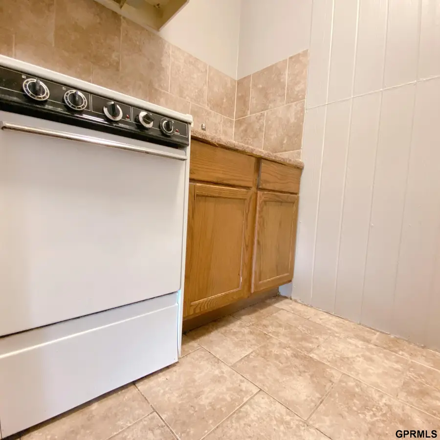 4815 Ames Avenue, Omaha, NE 68104 - #2