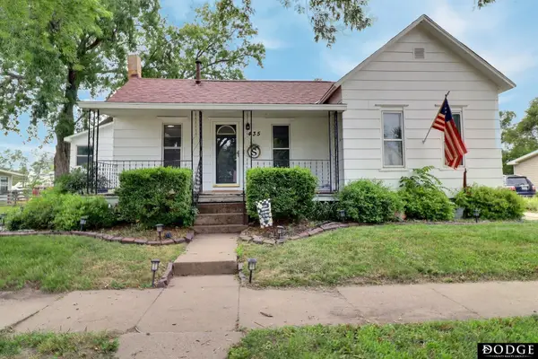 435 S H Street, Fremont, NE 68025