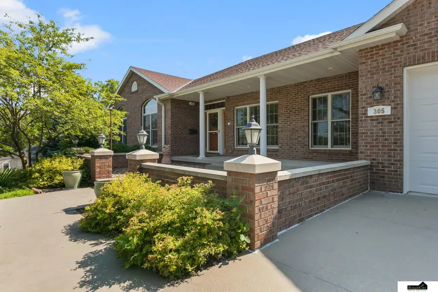 305 S Blaine Street, Valparaiso, NE 68065 - #2