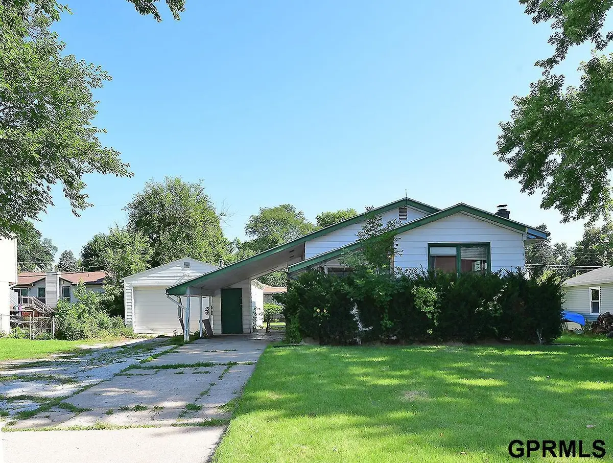 8718 Hamilton Street, Omaha, NE 68114 - #1