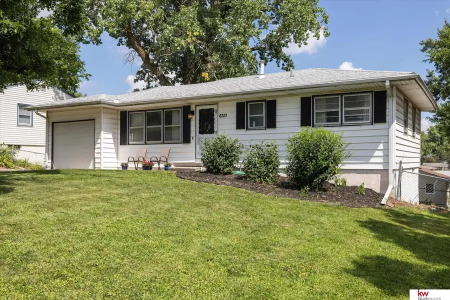 6710 Hartman Avenue, Omaha, NE 68104 - #2