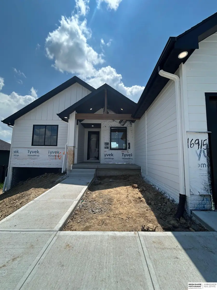 16915 Benjamin Street, Bennington, NE 68007 - #3