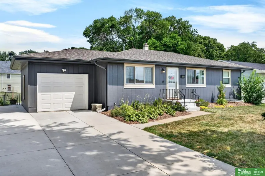 6409 N 63 Street, Omaha, NE 68104 - #2