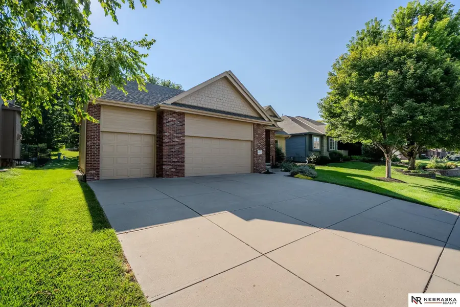 625 S 196th Avenue, Elkhorn, NE 68022 - #2