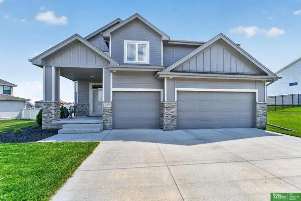 21819 G Street, Elkhorn, NE 68022