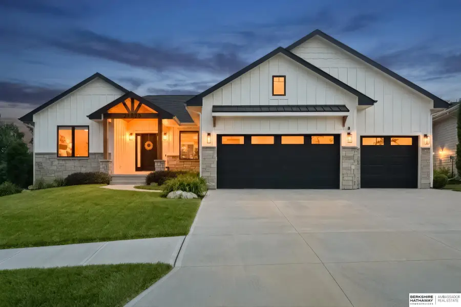 21529 B Street, Elkhorn, NE 68022 - #2