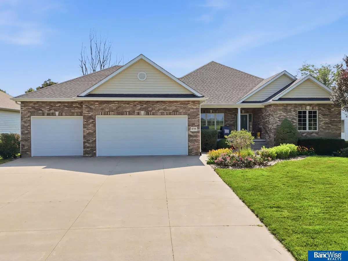 6750 Shadow Ridge Road, Lincoln, NE 68512 - #1