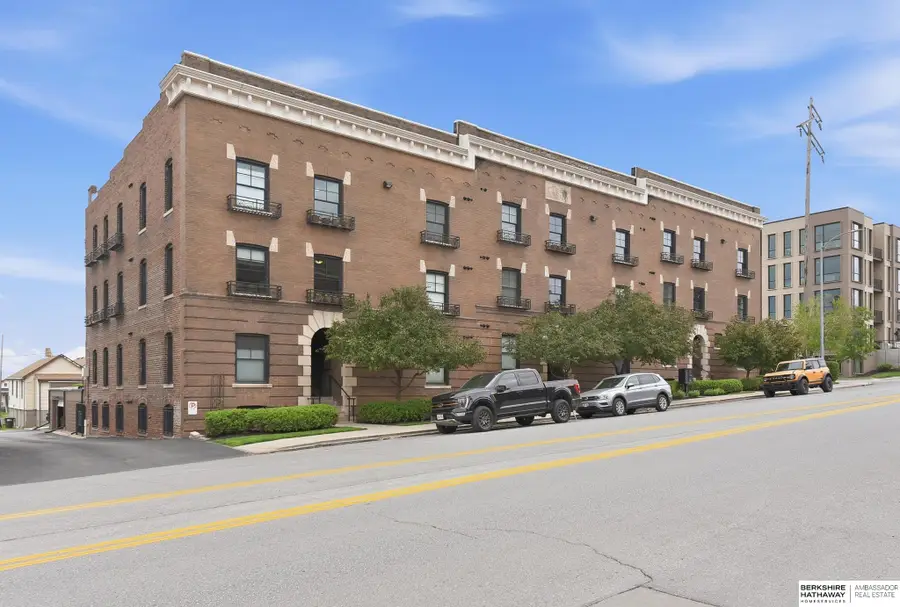 1117 S 10th Street #16, Omaha, NE 68108 - #3