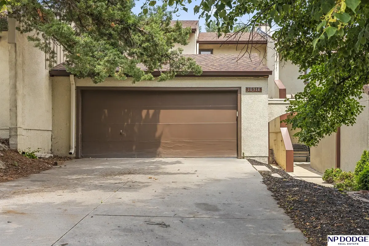 10914 Saratoga Plaza, Omaha, NE 68164 - #1