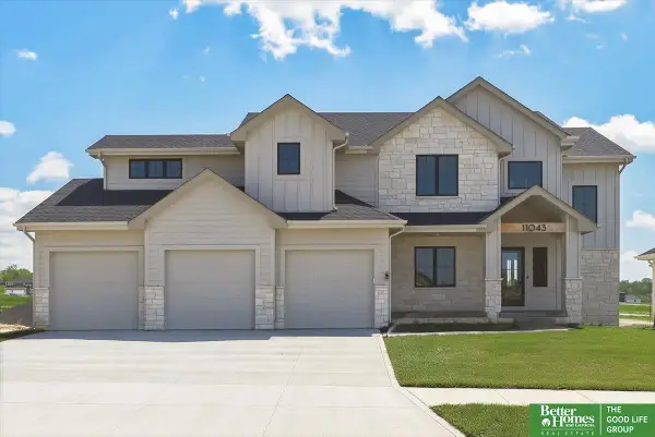 11043 S 220th Street, Gretna, NE 68028