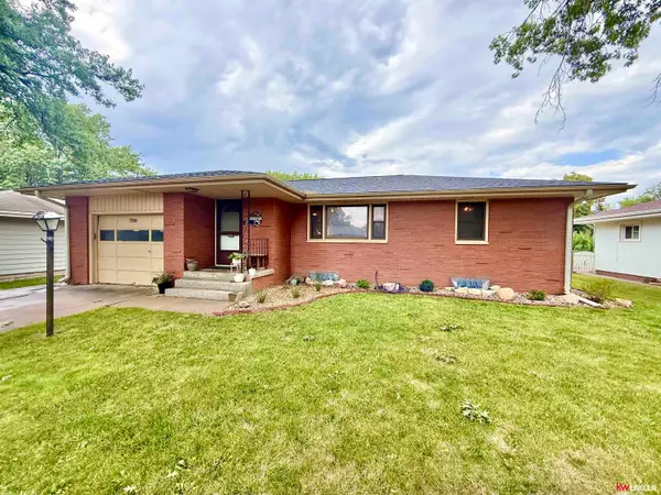 7200 Lexington Avenue, Lincoln, NE 68505