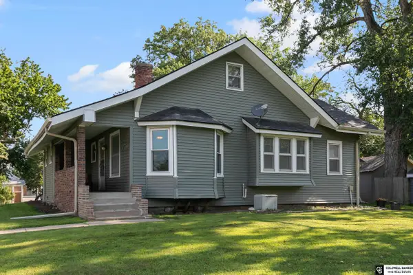 1512 S 33rd Street, Lincoln, NE 68506