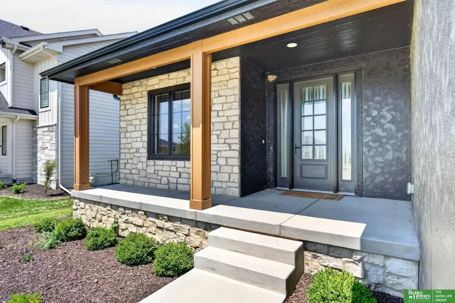 21828 Grover Street, Elkhorn, NE 68022 - #3