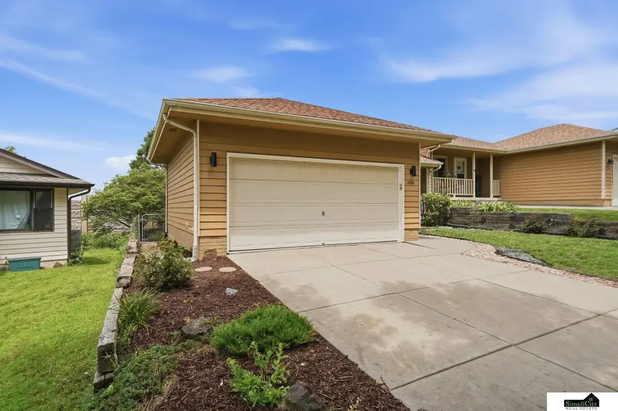 3321 Mickaela Lane, Lincoln, NE 68521 - #3