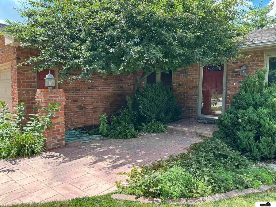 8218 Stockwell Street, Lincoln, NE 68506 - #2