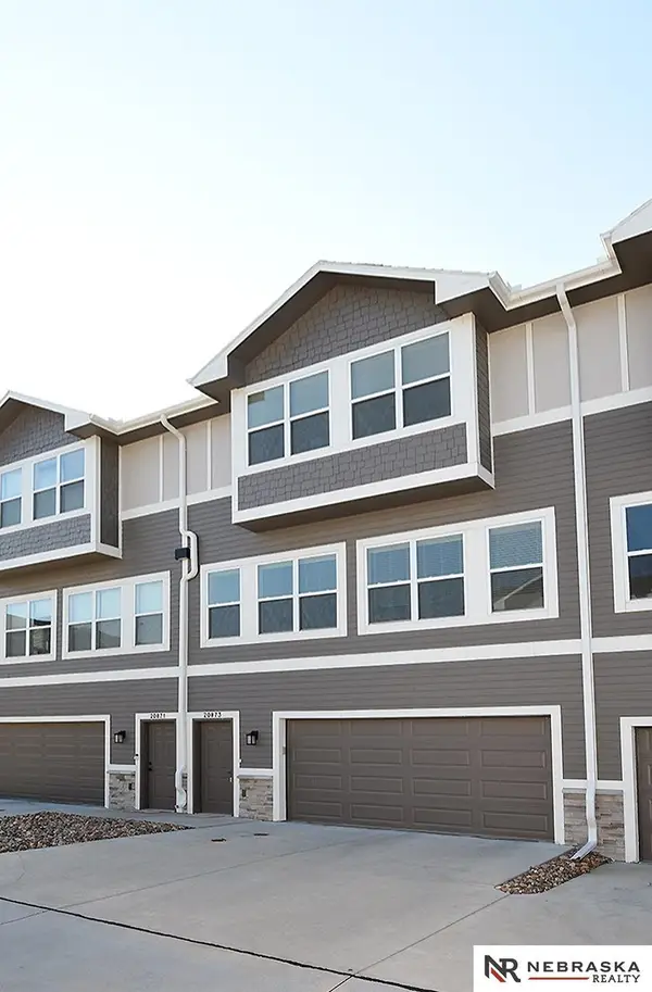 20873 T Court, Elkhorn, NE 68022