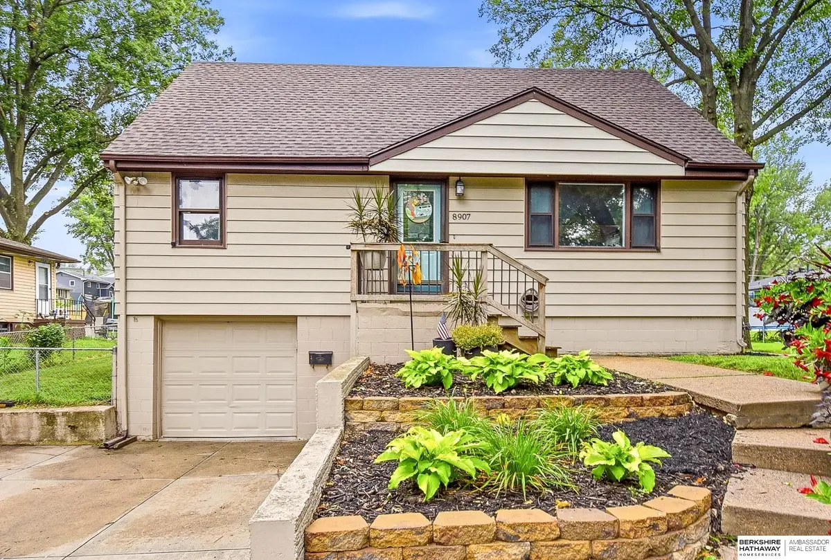 8907 Westridge Drive, Omaha, NE 68124 - #1