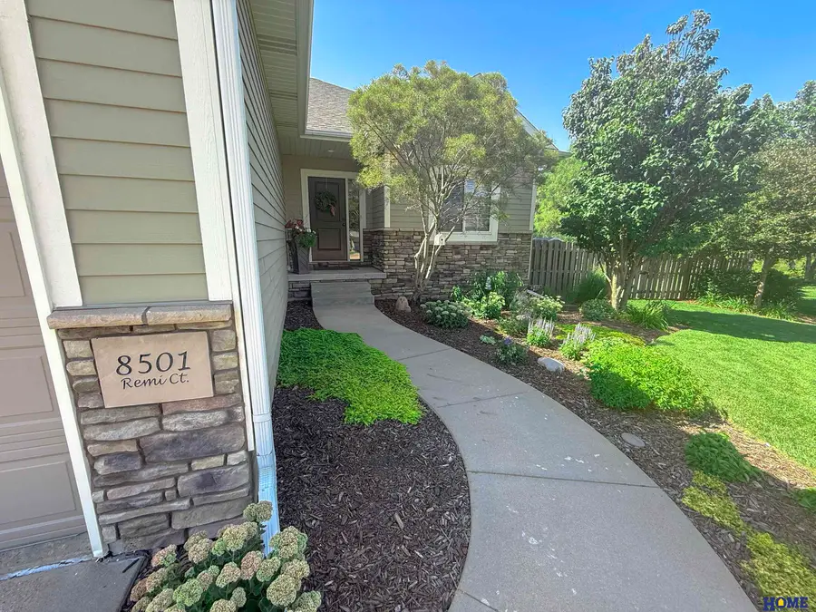 8501 Remi Court, Lincoln, NE 68526 - #3