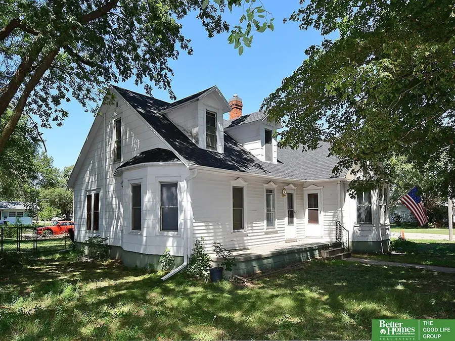 504 5 Street, Shelton, NE 68876 - #2