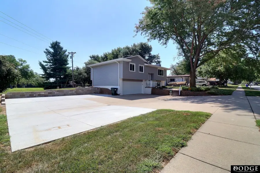 1080 N 25th Avenue, Blair, NE 68008 - #2