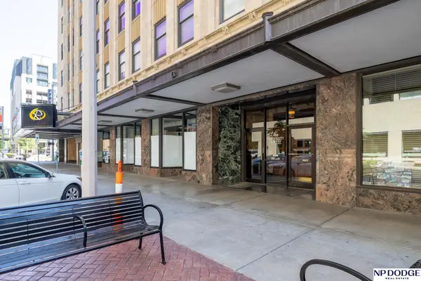 128 N 13th Street #806, Lincoln, NE 68508
