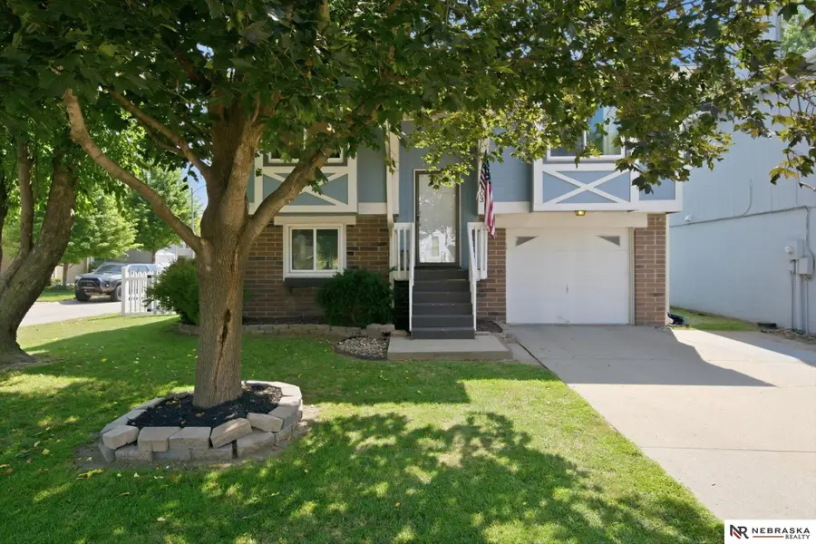 6103 S 77 Street, Omaha, NE 68127 - #2