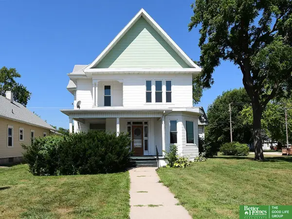 705 6th Avenue, Fairmont, NE 68354