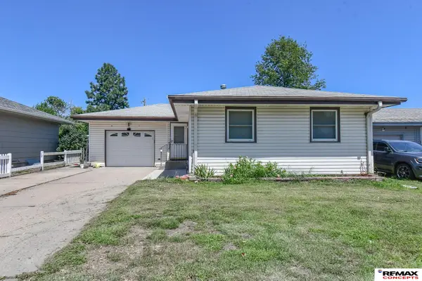 224 W Dawes Avenue, Lincoln, NE 68521