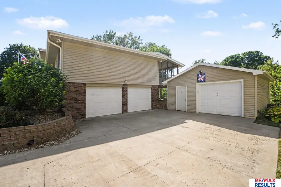 6244 Ponderosa Drive, Omaha, NE 68137 - #3