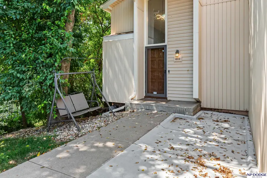 4010 N 104 Plaza, Omaha, NE 68134 - #3