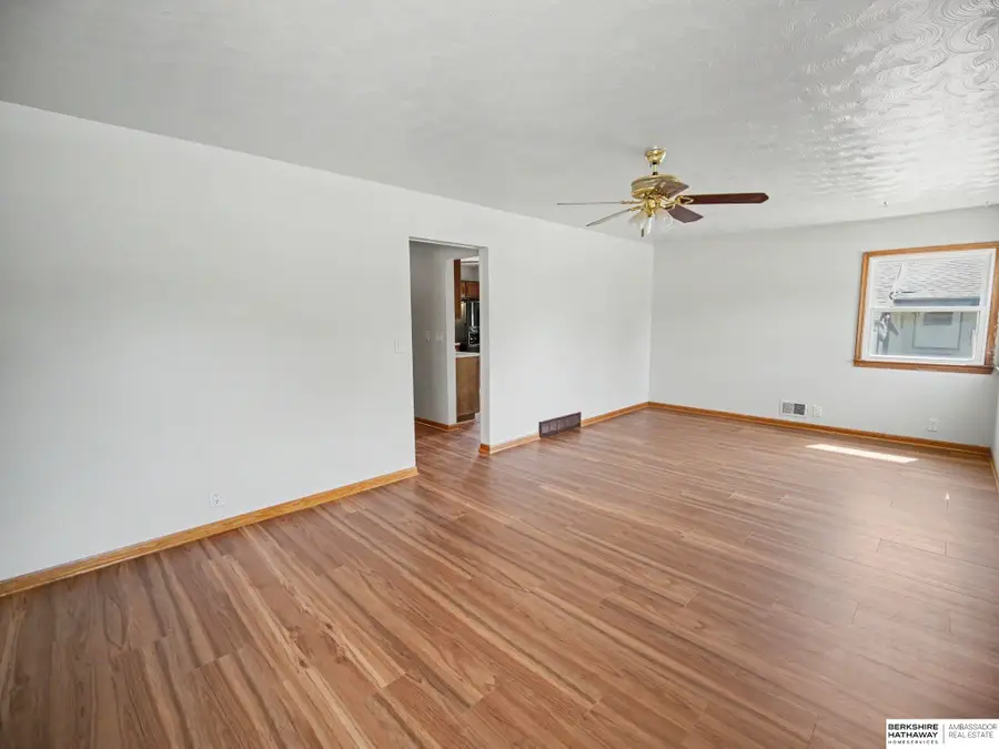8346 Parker Court, Omaha, NE 68114 - #3