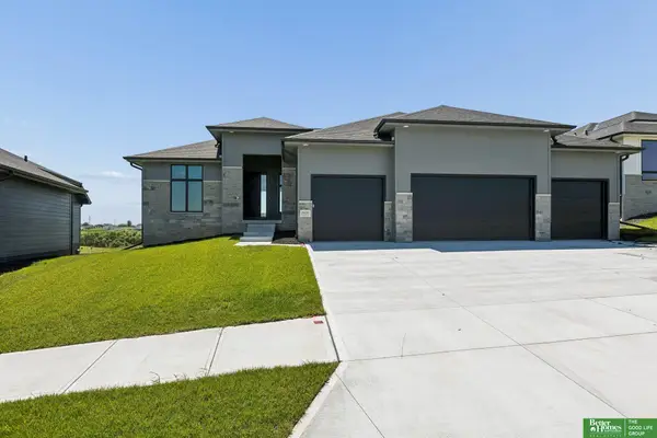 5606 N 198th Street, Elkhorn, NE 68022