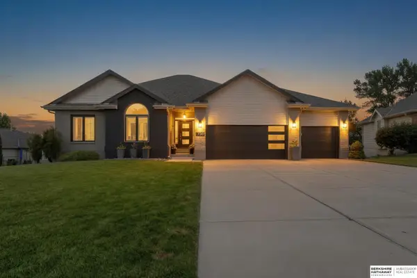 1720 S 177th Circle, Omaha, NE 68130
