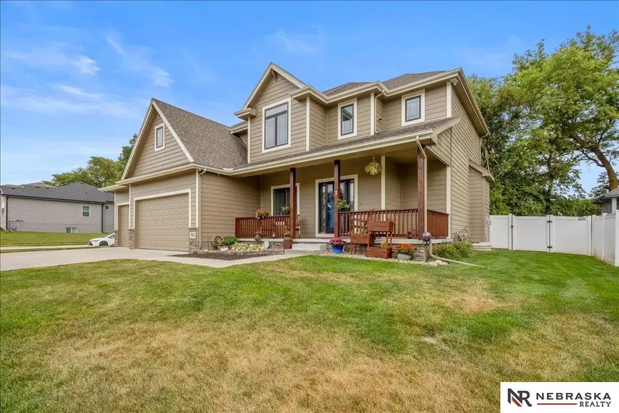 5251 Waterford Avenue Circle, Papillion, NE 68133 - #2