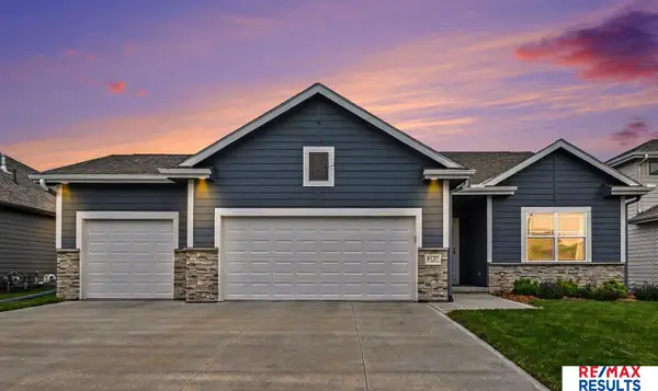 8127 S 196 Street, Gretna, NE 68028