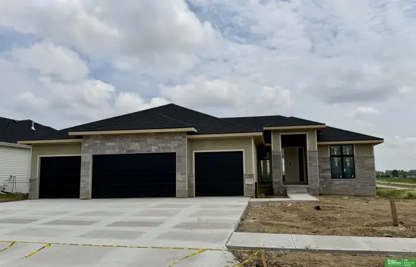 11109 S 220th Street, Gretna, NE 68028