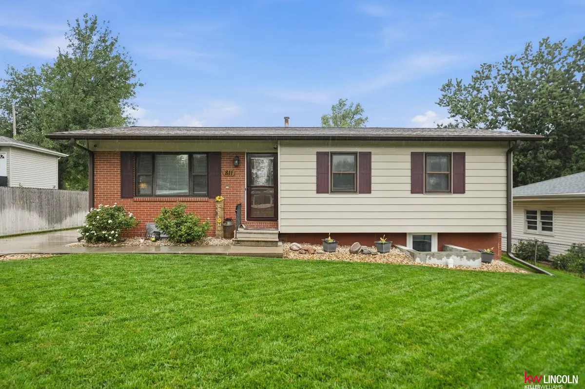 811 N 58 Street, Lincoln, NE 68505 - #1