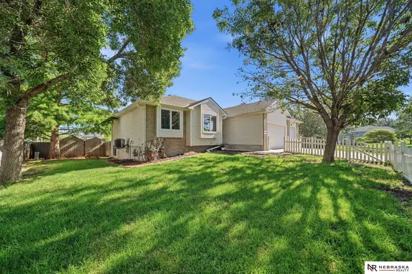 1840 Chloe Lane, Lincoln, NE 68512