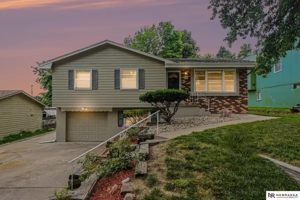 9225 Spaulding Street, Omaha, NE 68134