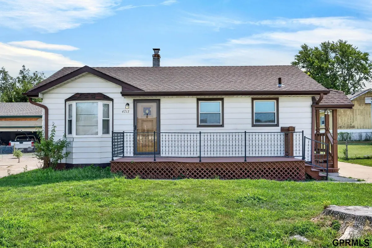 4713 S 53 Street, Omaha, NE 68117 - #1
