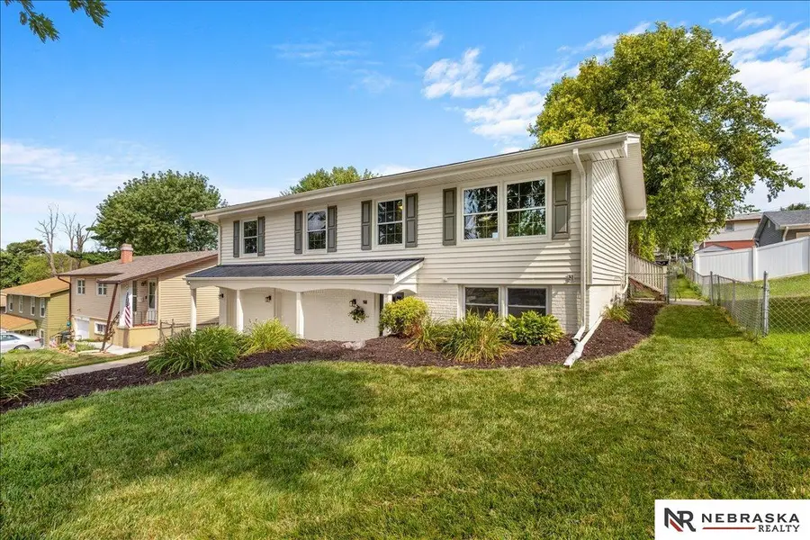 9616 Meredith Avenue, Omaha, NE 68134 - #2