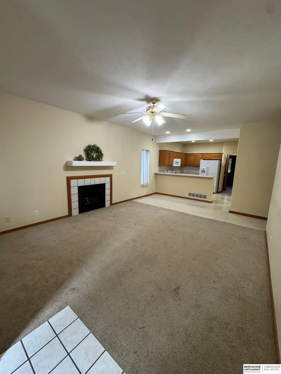 3073 S 35th Avenue, Omaha, NE 68105 - #2