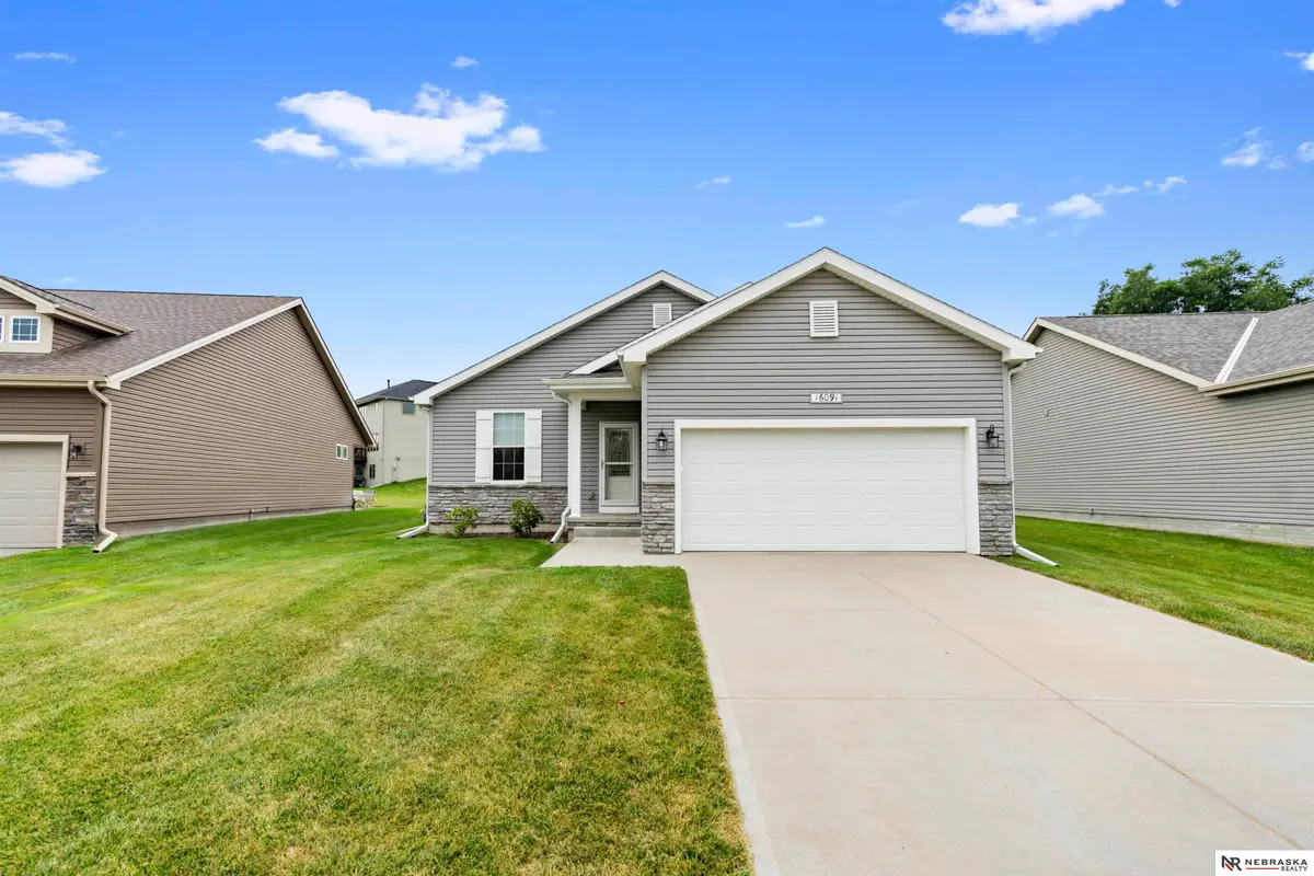 16091 Weber Street, Bennington, NE 68007 - #1