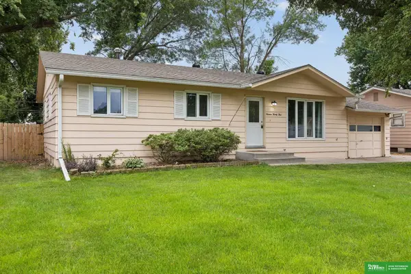 1423 W 10th Street, Fremont, NE 68025