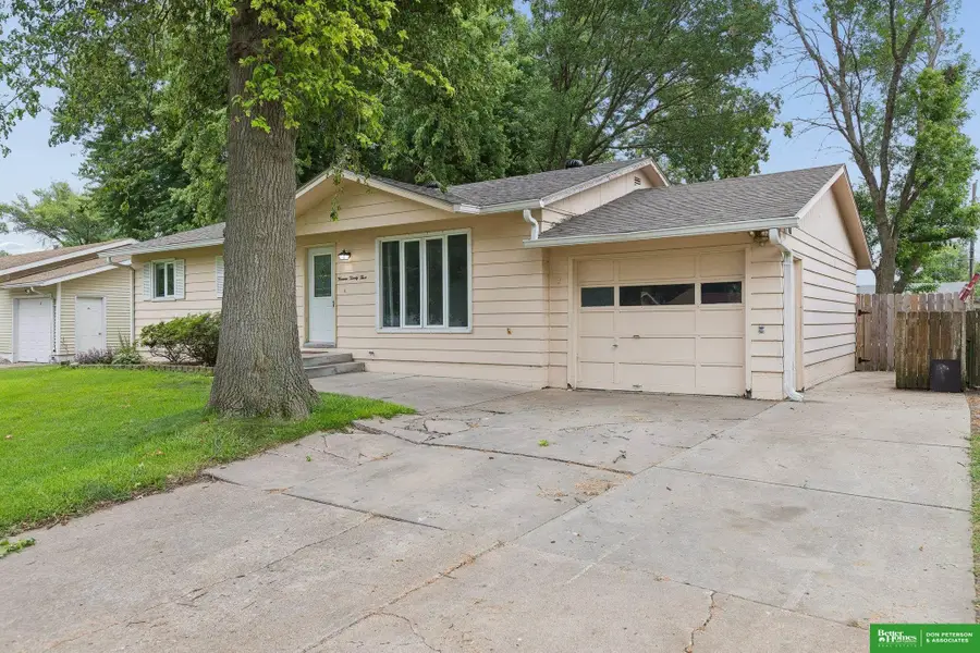 1423 W 10th Street, Fremont, NE 68025 - #2